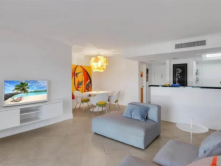 2100 Benjamin Franklin Dr #203 — Photo 3