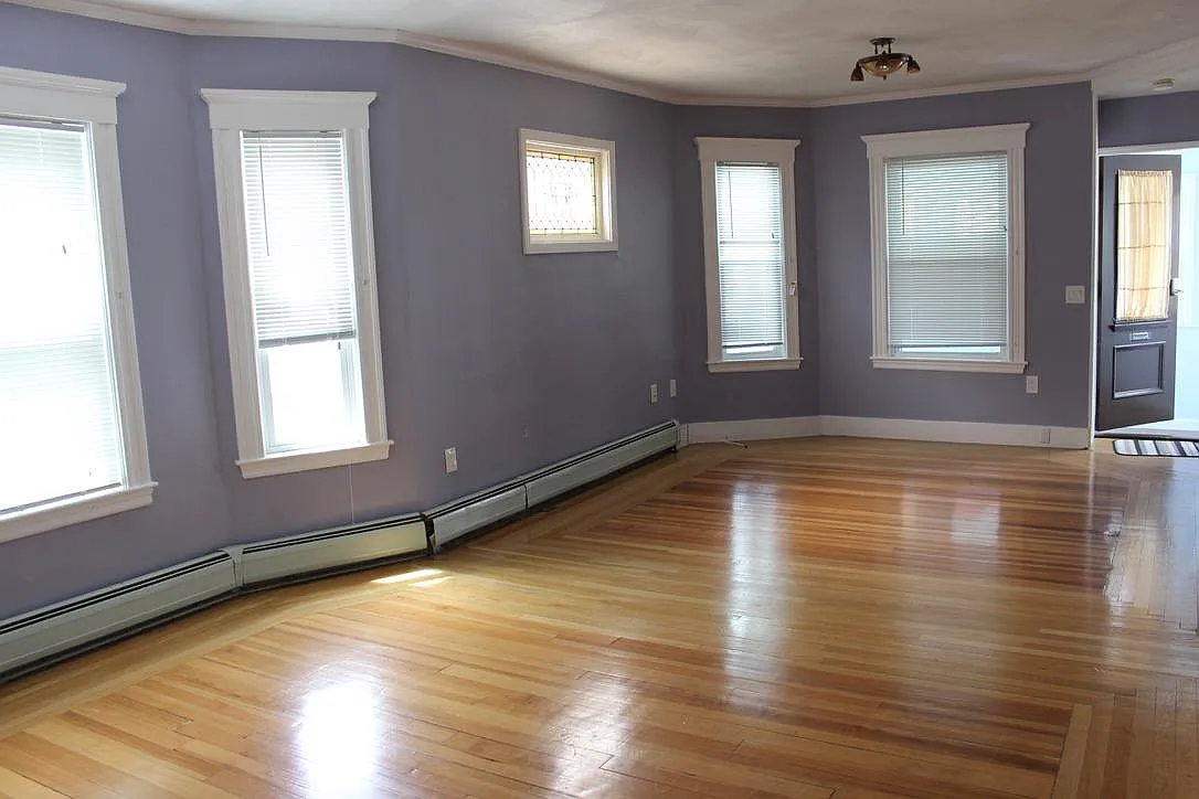 2 bed, 1300 sqft, $2,800 — Photo 2