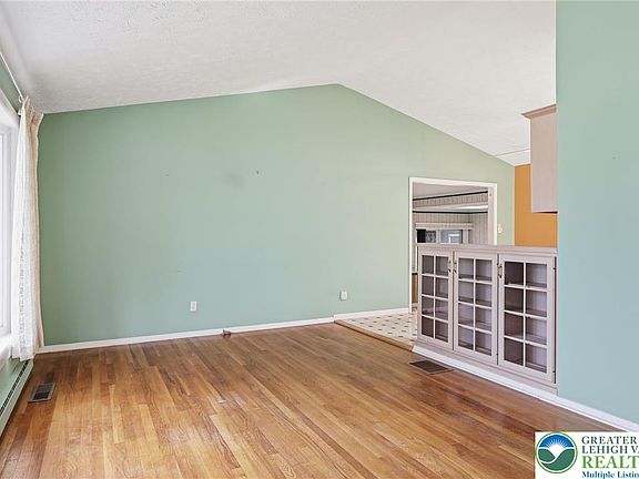 5th image of 6376 Farm Bureau Rd