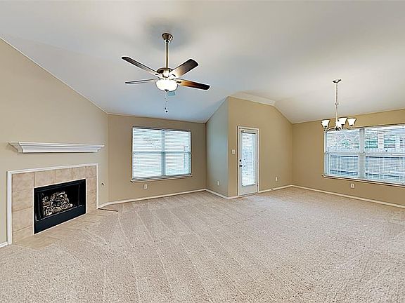 3rd image of 1051 Valley Brook Ln