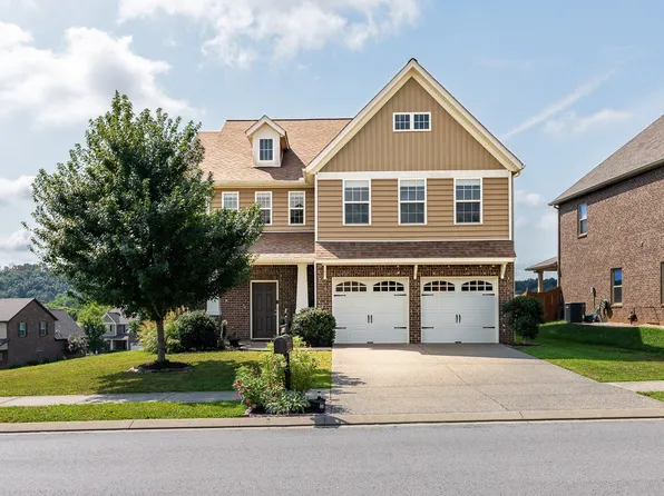 701 Pebble Creek Ln, Lebanon, TN 37090