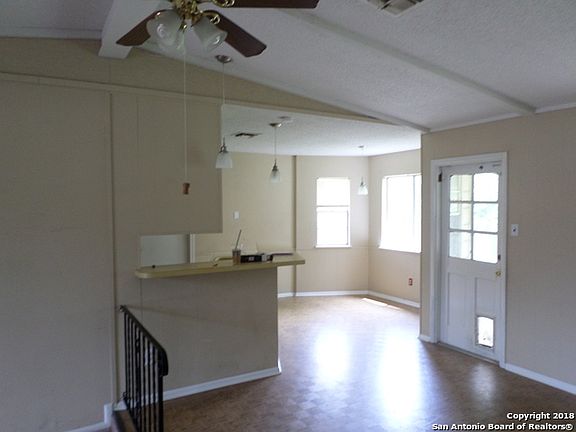 3rd image of 1738 Timber Oak St