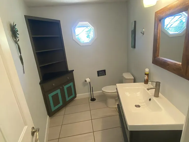 204 Castaway Trl — Photo 19