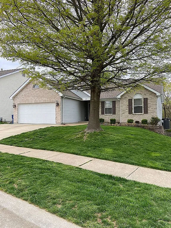 1041 Seasons Ridge Ct photo 1