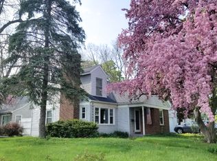 3510 W Saginaw St, Lansing, MI 48917