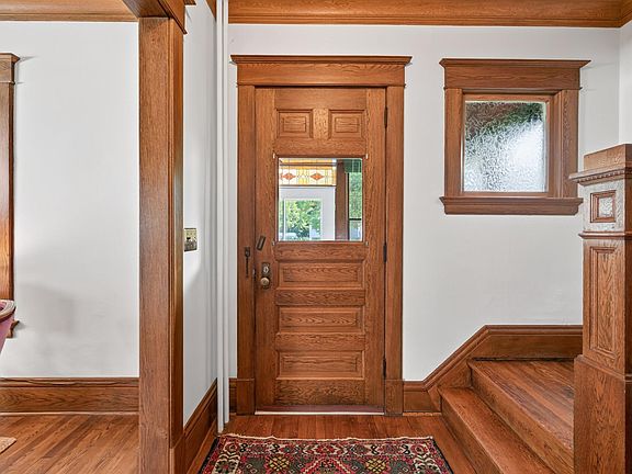 5th image of 1051 Wilson Ave