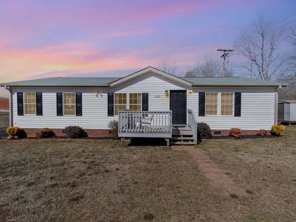 1225 Upper Valley Falls Rd, Boiling Springs, SC 29316