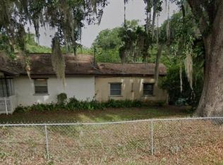 402 N York St, Bushnell, FL 33513