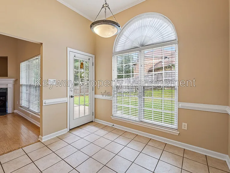 803 Bell Springs Ct — Photo 8
