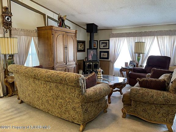 5th image of 2418 Riverview Ln