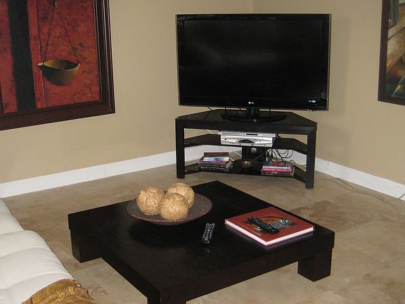5th image of 6667 Miller Dr APT 801