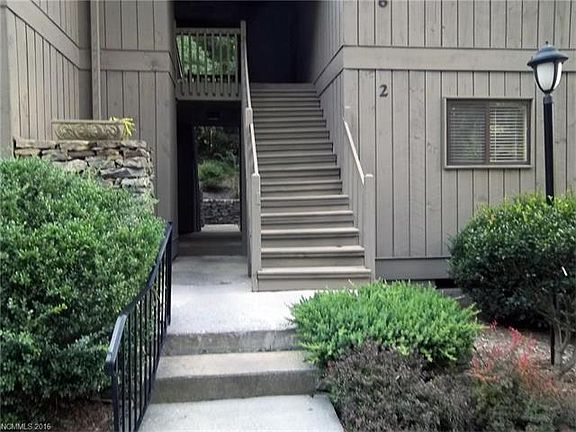 2nd image of 51 Lake Dr APT N2