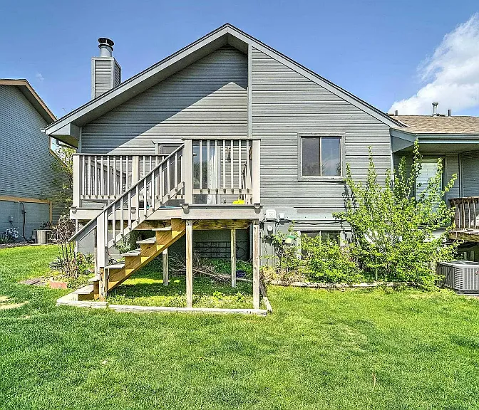 3515 Comstock Ave — Photo 4