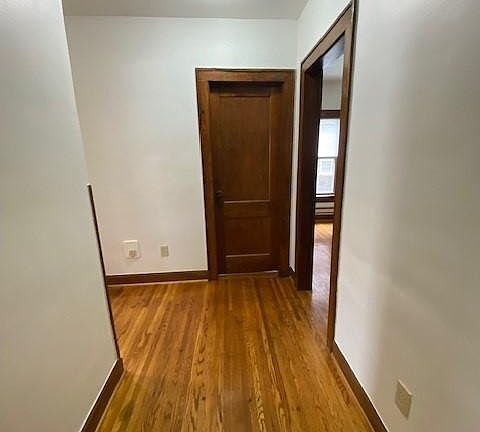 4th image of 1141 E Market St APT 2