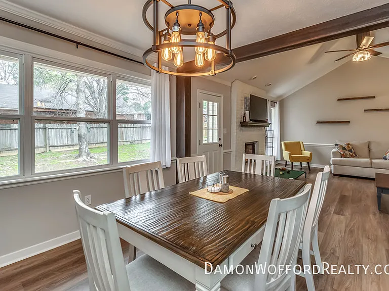 103 Live Oak Ln — Photo 16