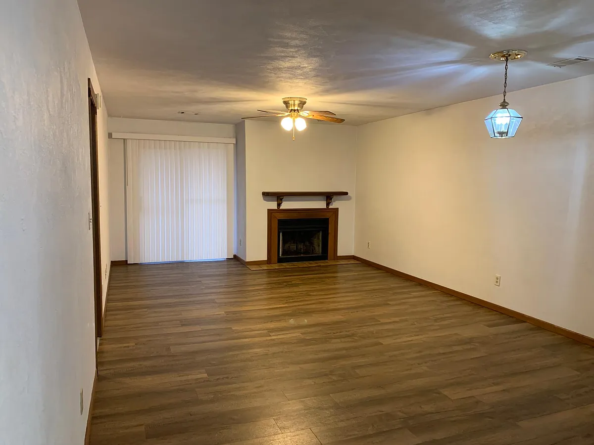 Building Photo - 214 Shoreline Dr #2-O