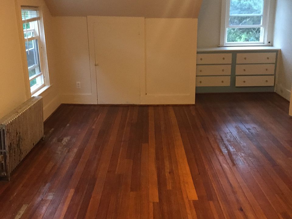 2nd image of 20 Newtown Ave