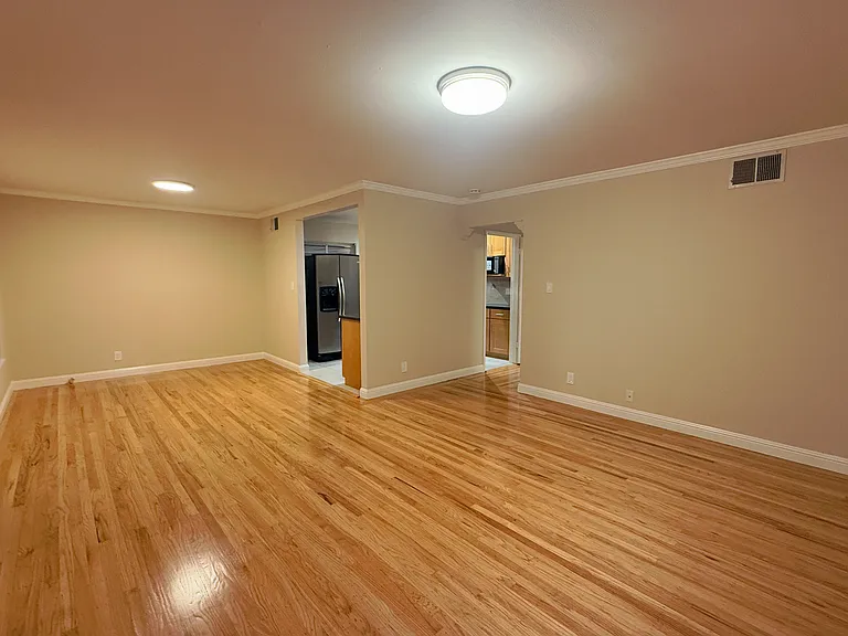 445 Peralta Ave — Photo 8
