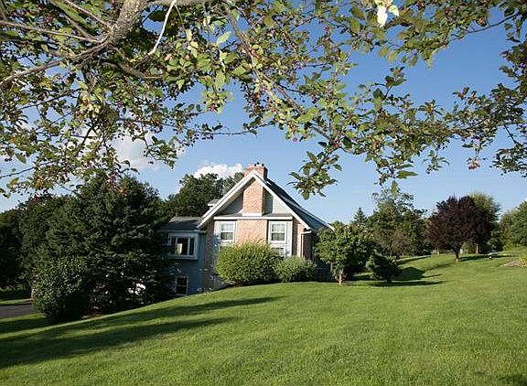 3rd image of 509 Longacre Dr