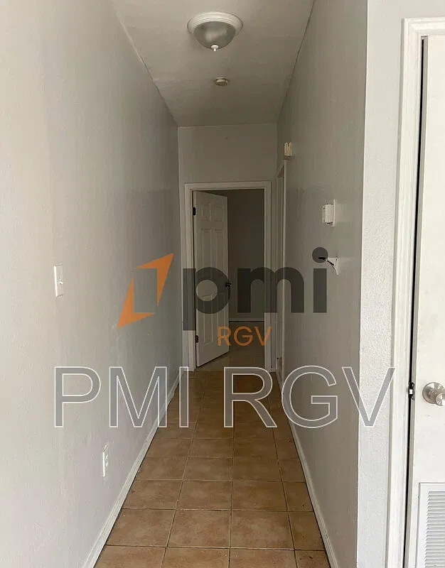 1 bed, 1.0 bath, $550 — Photo 4