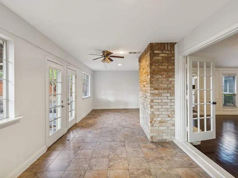 3805 Covinton Ln — Photo 9