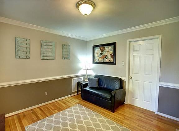 4th image of 10346 Agecroft Manor Ct