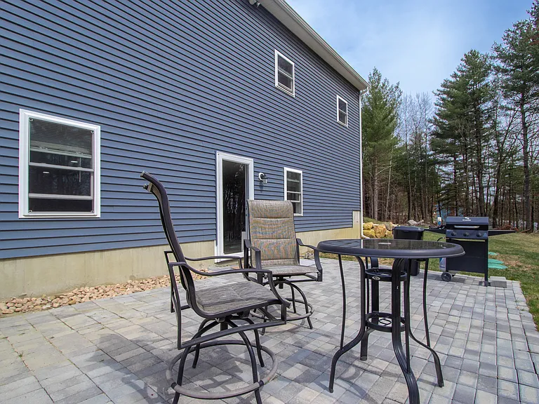 177 Thompson St — Photo 39