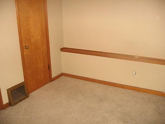 4th image of 353 Olive St
