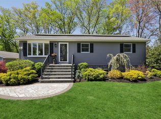 8 Adele Rd, West Nyack, NY 10994