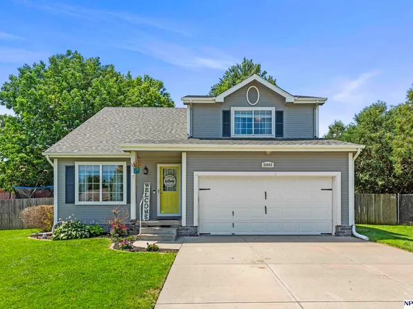 20055 Cleveland St, Elkhorn, NE 68022
