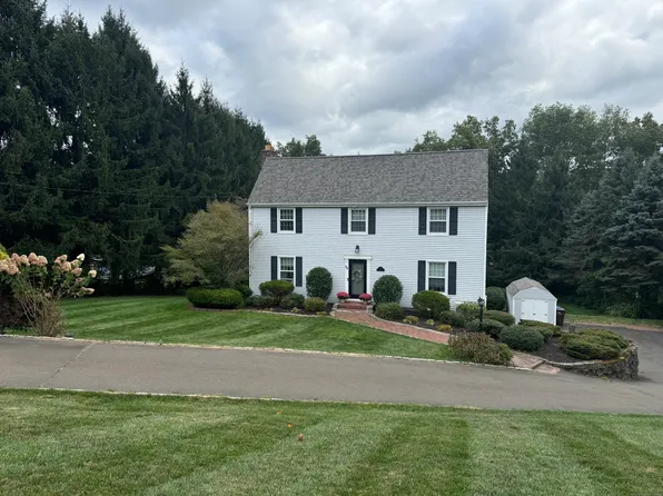 98 Oxbow Lane, North Branford, CT 06472