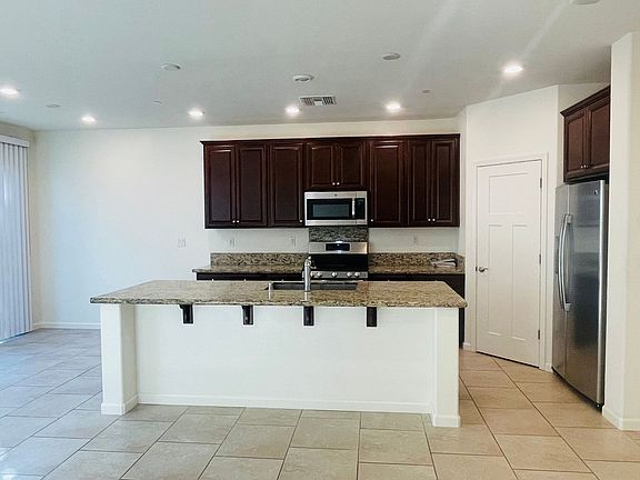 2nd image of 8019 Ryland Dr