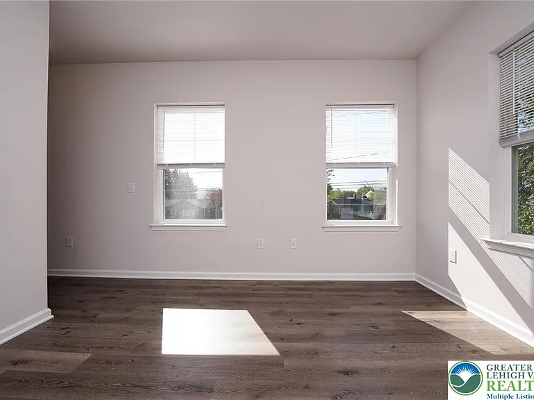 1210 Eaton Ave #201 — Photo 17
