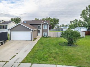 2102 2nd Ave E, West Fargo, ND 58078