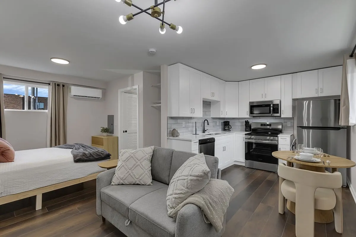 35 Parsons Avenue Unit F — Photo 4