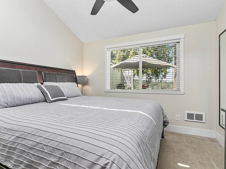 22 Marigold Dr #12 — Photo 18