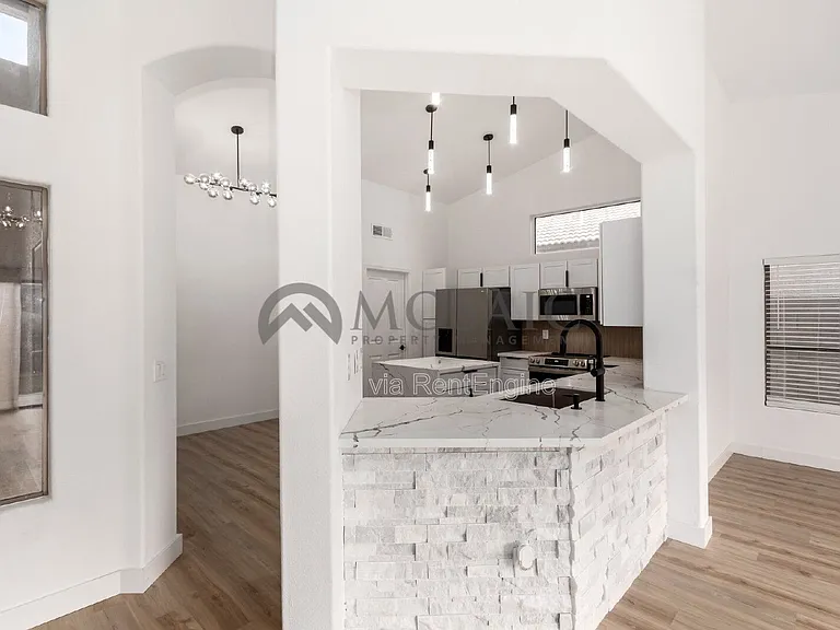 1567 E Black Diamond Dr — Photo 27