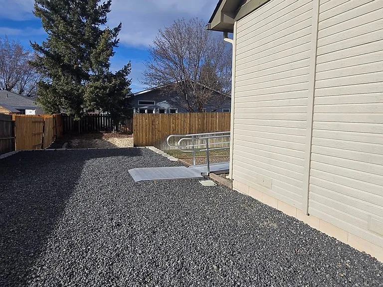 3830 Valinda Way — Photo 3