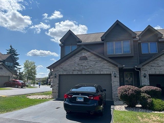 1st image of 968 Ascot Dr #968