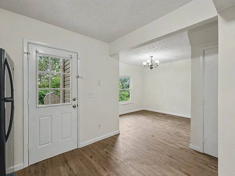 7711 Brams Hill Dr — Photo 31