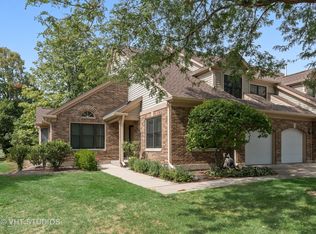 327 Willow Pkwy, Buffalo Grove, IL 60089