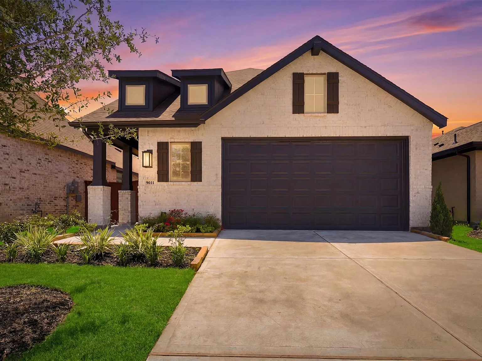 4 bed, 3.0 bath, 2262 sqft, $2,950 — Photo 3
