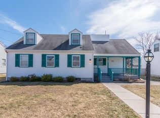 28 Touraine Ave, Hull, MA 02045