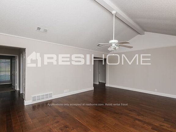 5th image of 2503 Smouldering Wood Dr