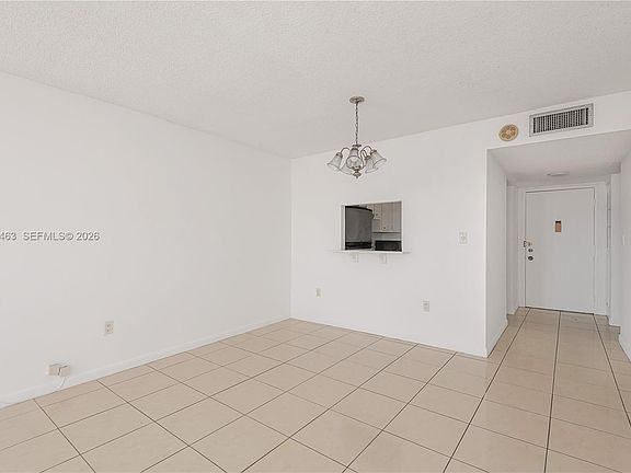 5th image of 1200 NE Miami Gardens Dr APT 905W