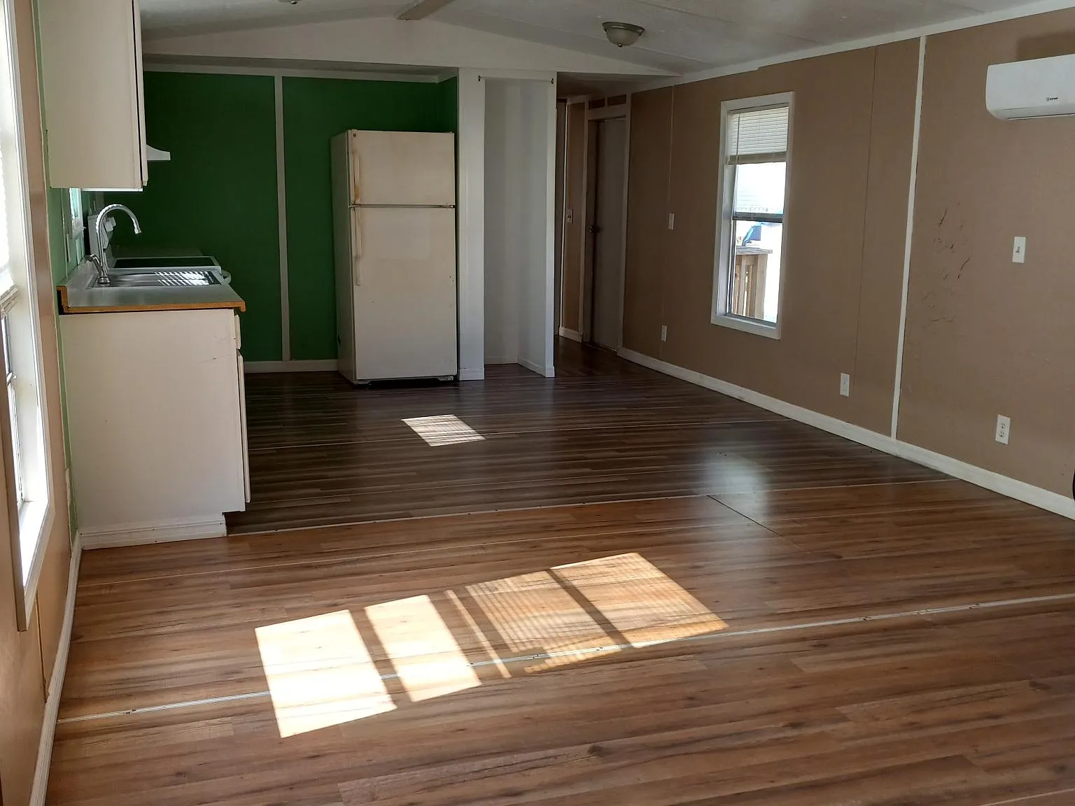 2 bed, $1,050 — Photo 3