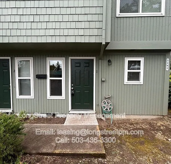 3201 SE Wake St #1 — Photo 3