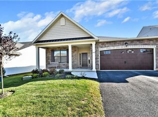 4162 Bluesky Pl, Emmaus, PA 18049