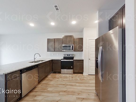 5th image of 6030 Taramore Ln