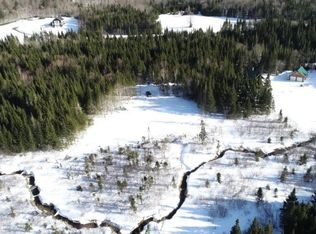 62 Cross Brook Rd, Pittsburg, NH 03592